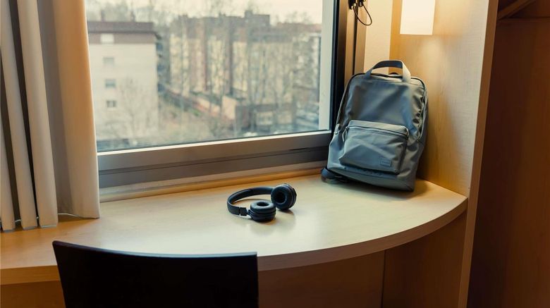 <b>Ibis Barcelona Mollet Room</b>. Images powered by <a href="https://iceportal.shijigroup.com/" title="IcePortal" target="_blank">IcePortal</a>.