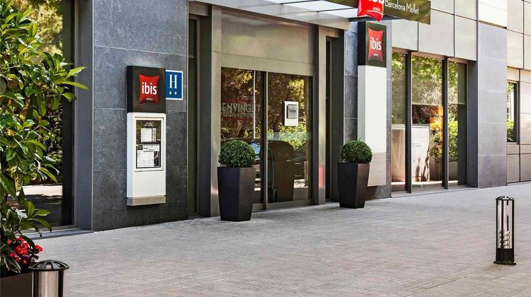 Ibis Barcelona Mollet Exterior