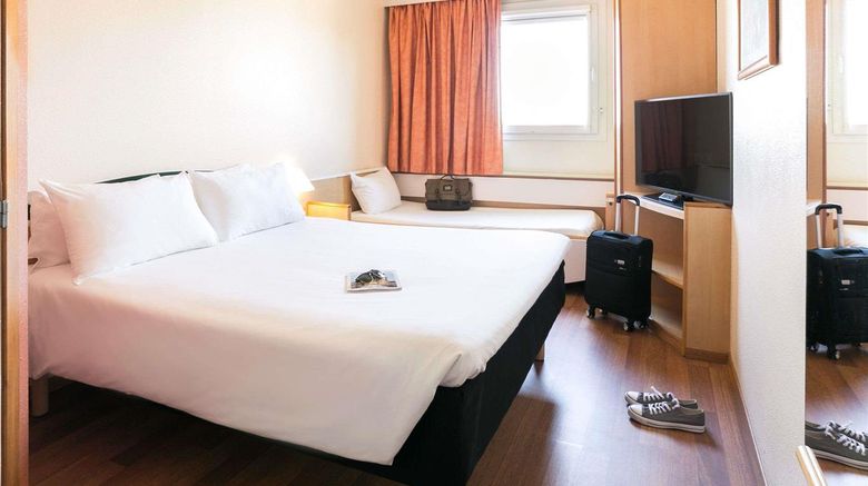 <b>Ibis Jerez de La Frontera Hotel Room</b>. Images powered by <a href="https://iceportal.shijigroup.com/" title="IcePortal" target="_blank">IcePortal</a>.