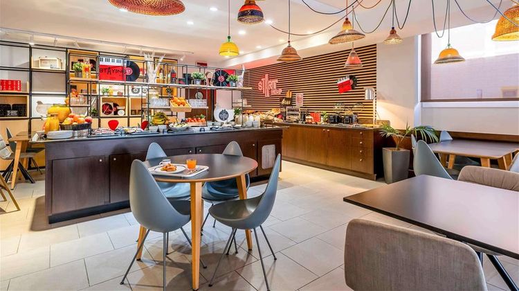 Ibis Madrid Valentin Beato Exterior