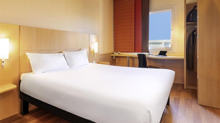 Ibis Madrid Valentin Beato Room