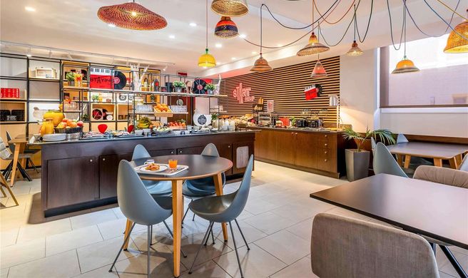 Ibis Madrid Valentin Beato Exterior