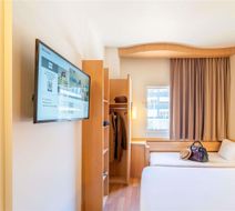 Ibis Madrid Valentin Beato Exterior