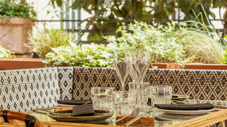 <b>Mercure Roma Corso Trieste Restaurant</b>. Images powered by <a href="https://iceportal.shijigroup.com/" title="IcePortal" target="_blank">IcePortal</a>.