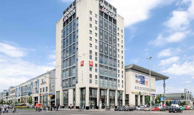 Hotel Ibis Berlin Spandau Exterior
