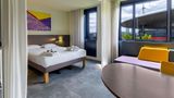 Suite Novotel Paris Saint Denis Stade Room