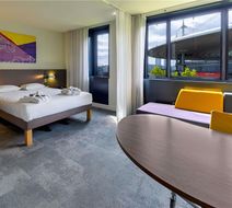 Suite Novotel Paris Saint Denis Stade Room