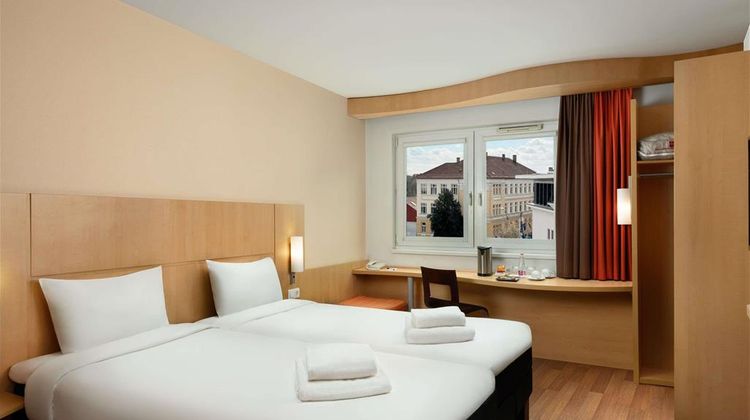 Ibis Gyor Room