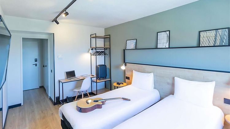 Hotel Ibis Braganca Room