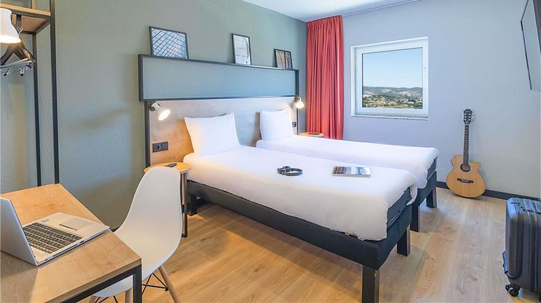 <b>Hotel Ibis Braganca Room</b>. Images powered by <a href="https://iceportal.shijigroup.com/" title="IcePortal" target="_blank">IcePortal</a>.