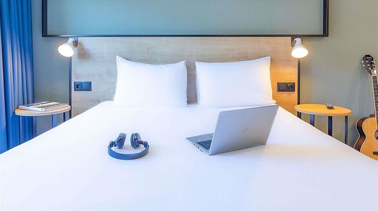 Hotel Ibis Braganca Room