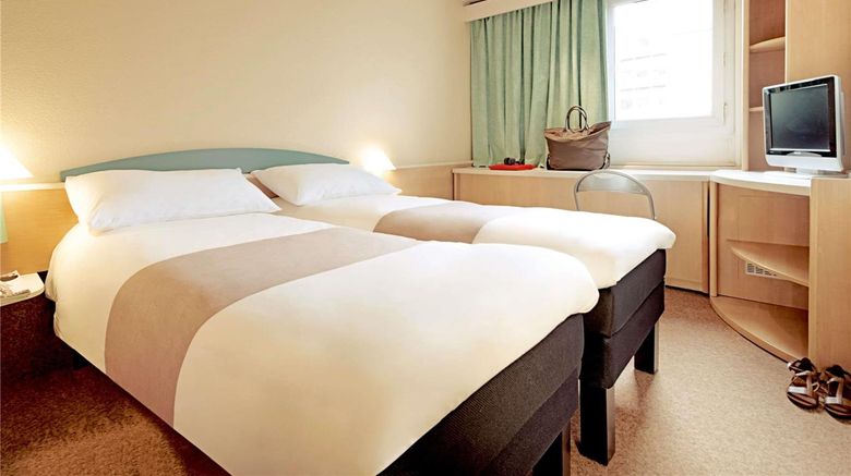 <b>Hotel Ibis Leiria Room</b>. Images powered by <a href="https://iceportal.shijigroup.com/" title="IcePortal" target="_blank">IcePortal</a>.