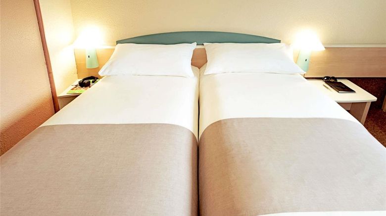 <b>Hotel Ibis Leiria Room</b>. Images powered by <a href="https://iceportal.shijigroup.com/" title="IcePortal" target="_blank">IcePortal</a>.