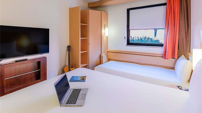 <b>Ibis Lisboa Sintra Room</b>. Images powered by <a href="https://iceportal.shijigroup.com/" title="IcePortal" target="_blank">IcePortal</a>.