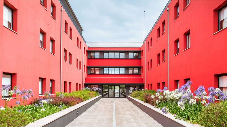 <b>Ibis Lisboa Sintra Exterior</b>. Images powered by <a href="https://iceportal.shijigroup.com/" title="IcePortal" target="_blank">IcePortal</a>.