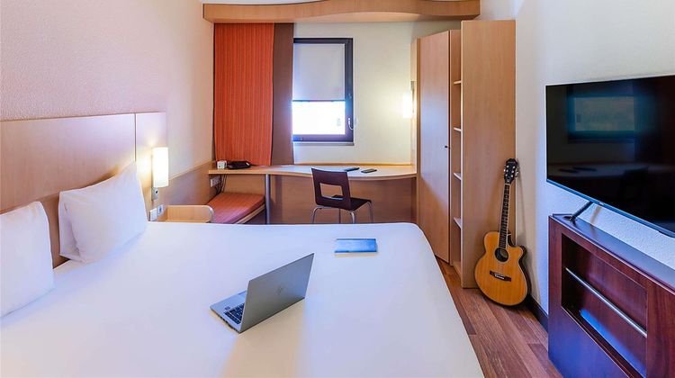 Ibis Lisboa Sintra Room