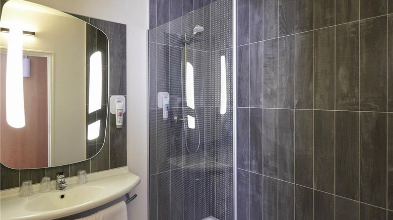 <b>Ibis Hotel Cholet Room</b>. Images powered by <a href="https://iceportal.shijigroup.com/" title="IcePortal" target="_blank">IcePortal</a>.