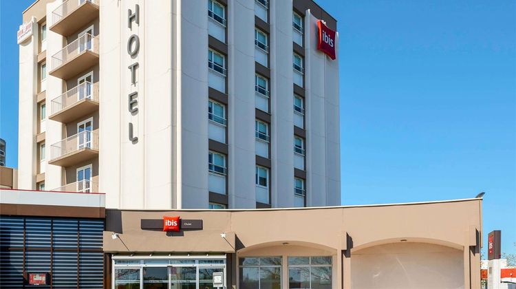 Ibis Hotel Cholet Exterior