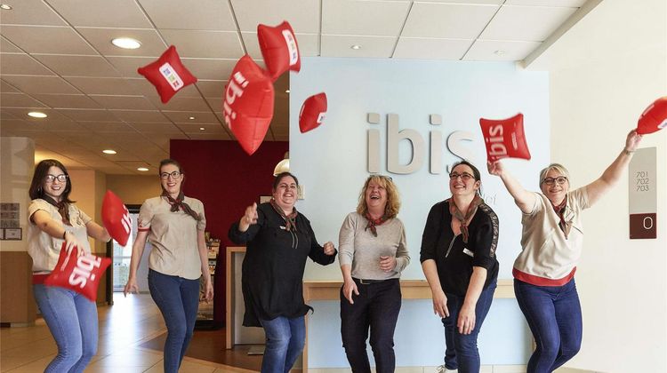Ibis Hotel Cholet Other