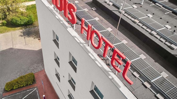 Ibis Czestochowa Exterior