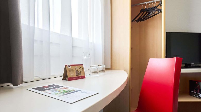 <b>Ibis Czestochowa Room</b>. Images powered by <a href="https://iceportal.shijigroup.com/" title="IcePortal" target="_blank">IcePortal</a>.