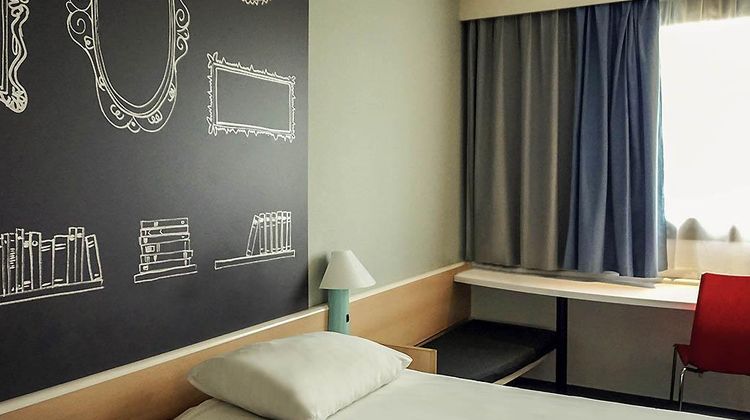 Ibis Szczecin Centrum Room