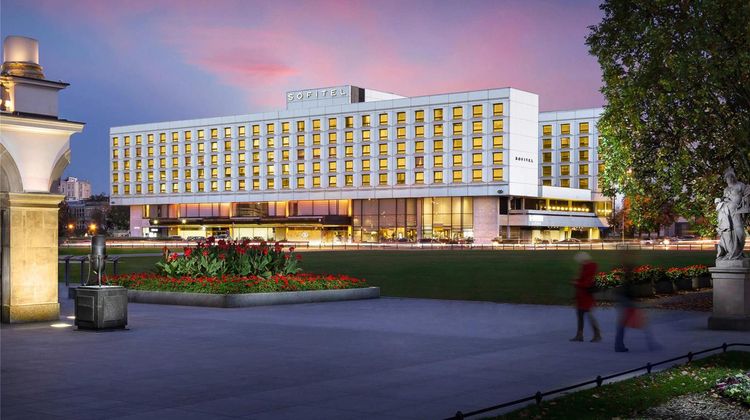Sofitel  Warsaw Victoria Exterior