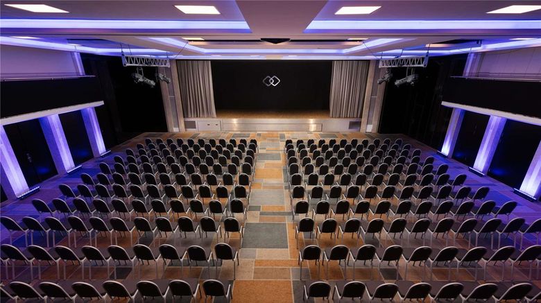 <b>Sofitel  Warsaw Victoria Meeting</b>. Images powered by <a href="https://iceportal.shijigroup.com/" title="IcePortal" target="_blank">IcePortal</a>.