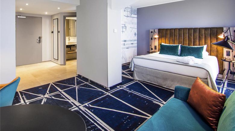 <b>Mercure Poznan Room</b>. Images powered by <a href="https://iceportal.shijigroup.com/" title="IcePortal" target="_blank">IcePortal</a>.