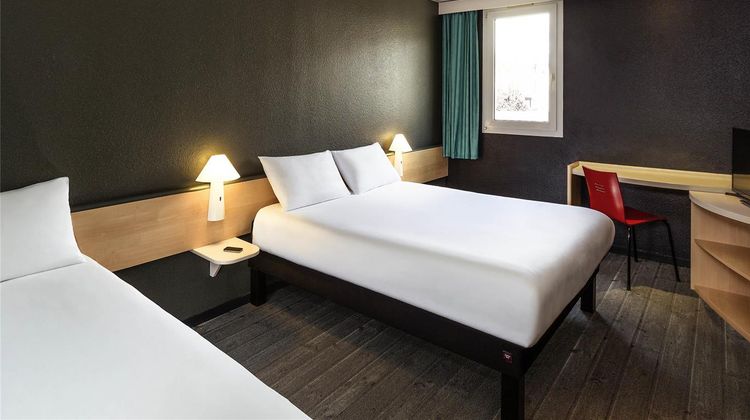 Ibis Lannion Room