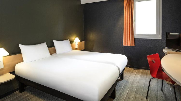 Ibis Lannion Room