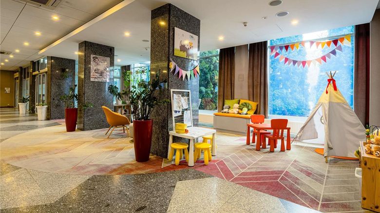 <b>Mercure Czestochowa Centrum Exterior</b>. Images powered by <a href="https://iceportal.shijigroup.com/" title="IcePortal" target="_blank">IcePortal</a>.