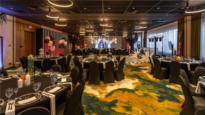 <b>Hotel Mercure Opole Other</b>. Images powered by <a href="https://iceportal.shijigroup.com/" title="IcePortal" target="_blank">IcePortal</a>.