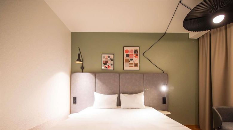 <b>Ibis Nogent Sur Marne Room</b>. Images powered by <a href="https://iceportal.shijigroup.com/" title="IcePortal" target="_blank">IcePortal</a>.