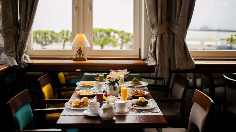 <b>Sofitel Grand Sopot Restaurant</b>. Images powered by <a href="https://iceportal.shijigroup.com/" title="IcePortal" target="_blank">IcePortal</a>.