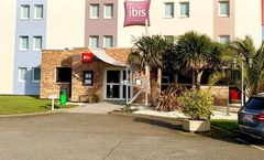 Ibis Auray