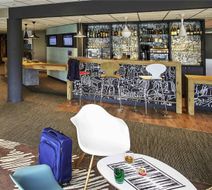 Ibis Auray Exterior