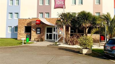 Ibis Auray