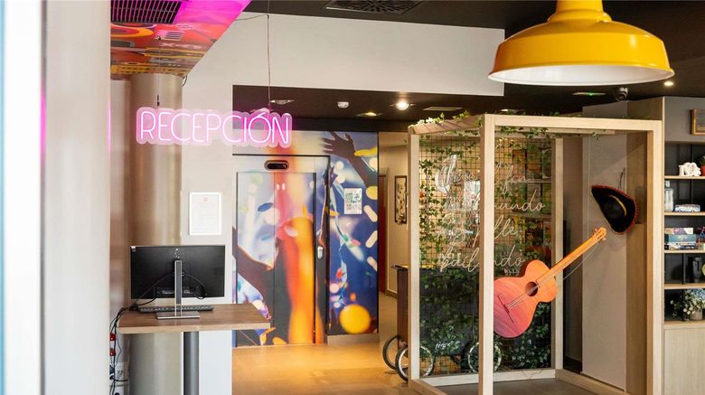 <b>Ibis Valencia Bonaire Exterior</b>. Images powered by <a href="https://iceportal.shijigroup.com/" title="IcePortal" target="_blank">IcePortal</a>.