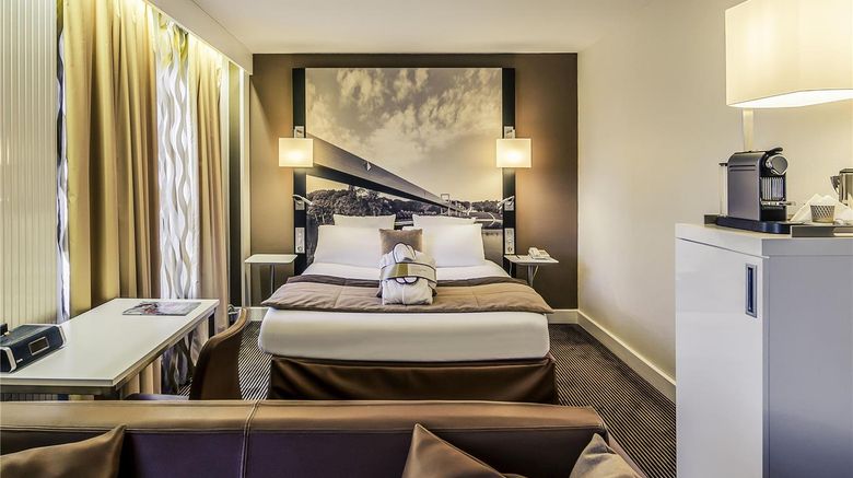 <b>Mercure Cergy Pontoise Centre Room</b>. Images powered by <a href="https://iceportal.shijigroup.com/" title="IcePortal" target="_blank">IcePortal</a>.