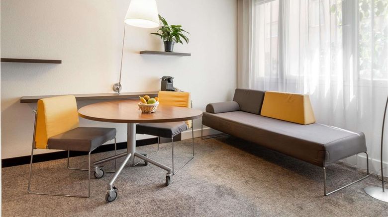 <b>Suite Novotel Cannes Center Room</b>. Images powered by <a href="https://iceportal.shijigroup.com/" title="IcePortal" target="_blank">IcePortal</a>.