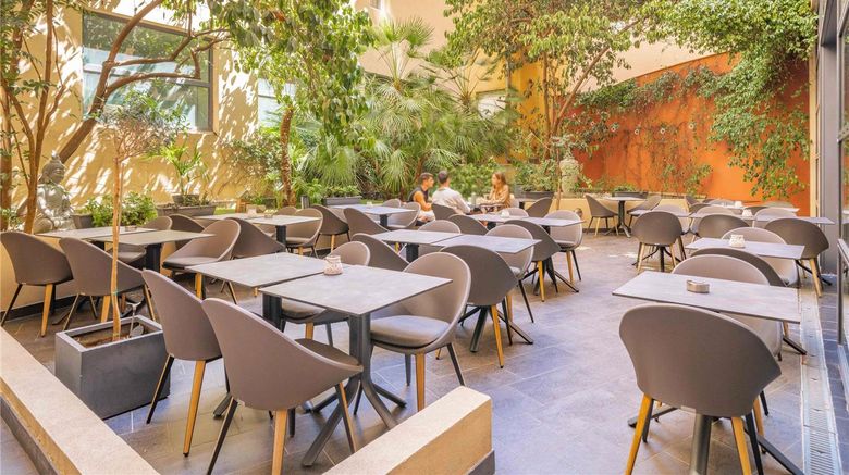 <b>Suite Novotel Cannes Center Exterior</b>. Images powered by <a href="https://iceportal.shijigroup.com/" title="IcePortal" target="_blank">IcePortal</a>.