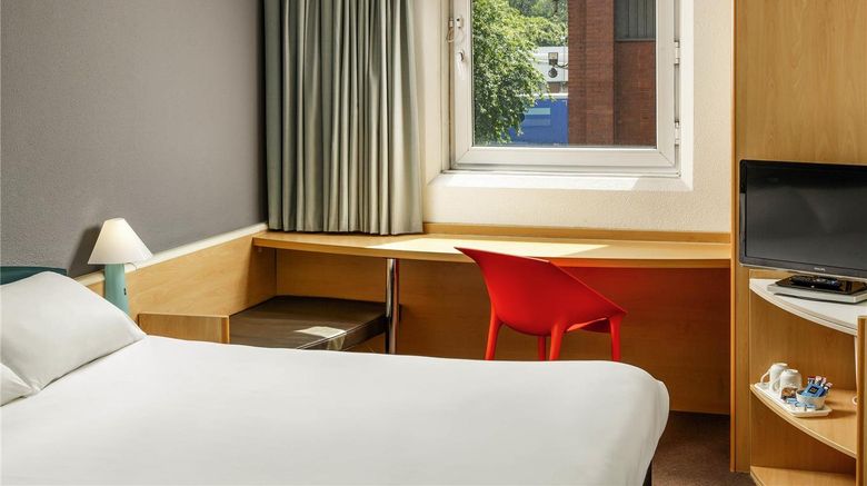 <b>Ibis Hull Room</b>. Images powered by <a href="https://iceportal.shijigroup.com/" title="IcePortal" target="_blank">IcePortal</a>.