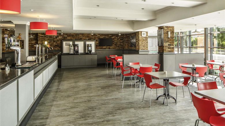<b>Ibis Hull Restaurant</b>. Images powered by <a href="https://iceportal.shijigroup.com/" title="IcePortal" target="_blank">IcePortal</a>.