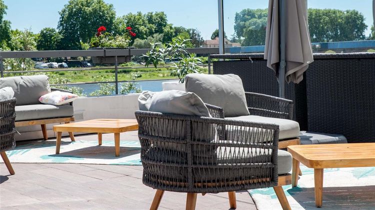 Mercure Pont de Loire Exterior