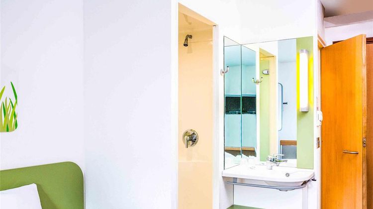 Ibis Budget Glasgow Room