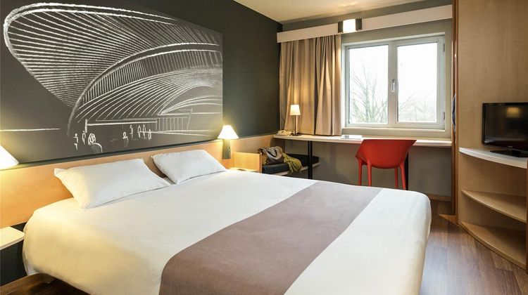 Hotel Ibis Liege Seraing Room