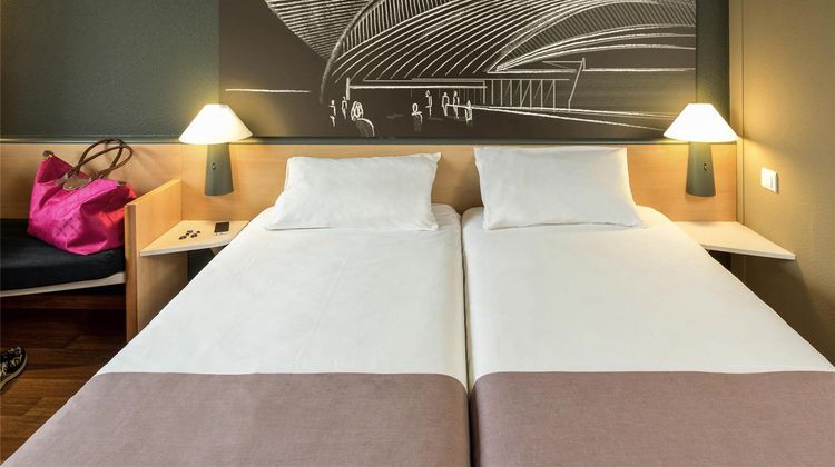 Hotel Ibis Liege Seraing Room
