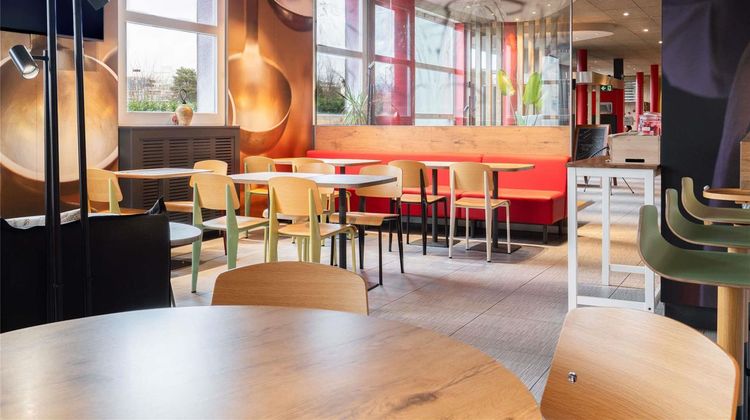 Ibis Geneve Airport Exterior