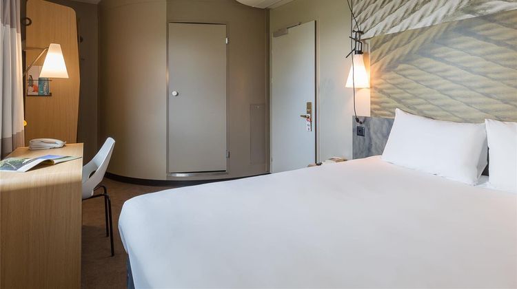 Ibis Geneve Airport Room